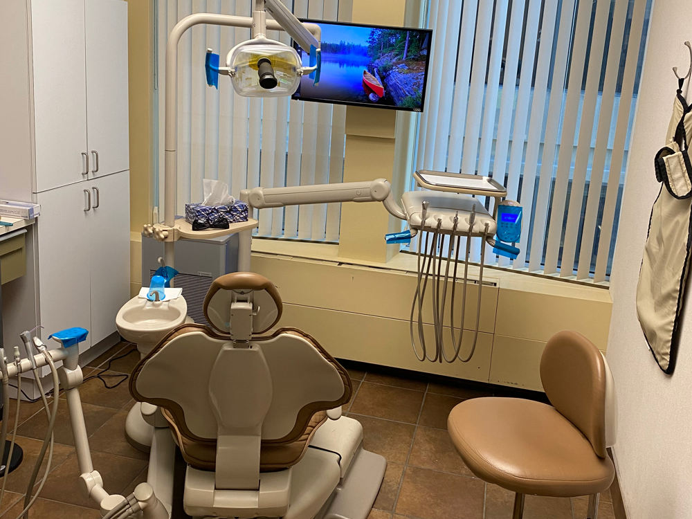 Teeth treatment room